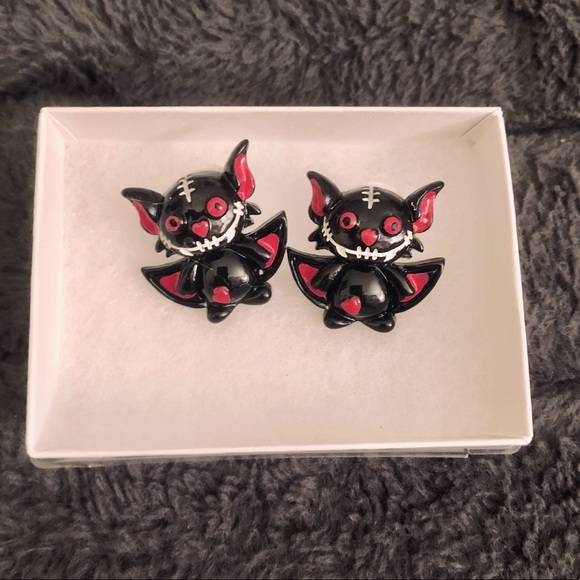 š $5 ADD ON - š Halloween Bats Earrings